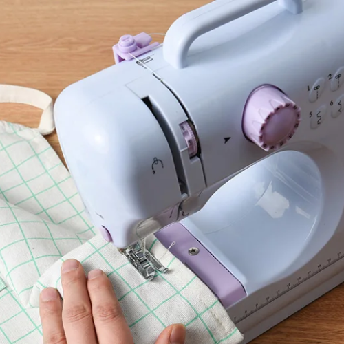  Міні швейна машинка 